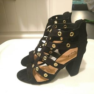 Gold rivot heels- NWT